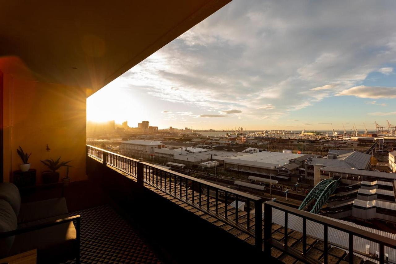 Ferienwohnung Brand New Penthouse With Waterfront Views Kapstadt Exterior foto